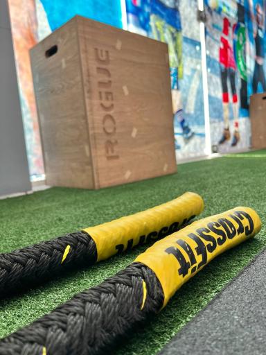 عکس باشگاه کراسفیت آبان