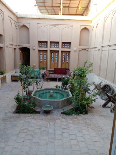 عکس کافه بام بوم گردی یارا