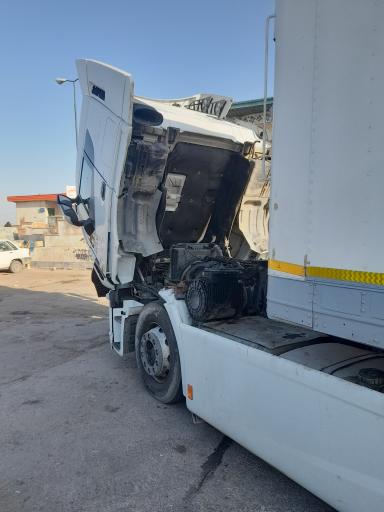 عکس تعمیرگاه مکانیکی اسکانیا و ولو زنجان