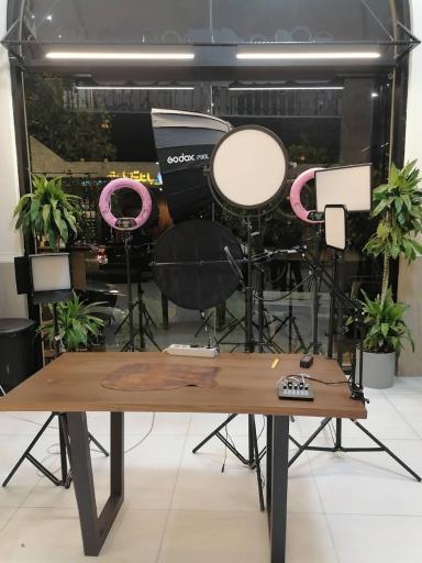 عکس تجهیزات عکاسی و تولید محتوا خانه عکاسان