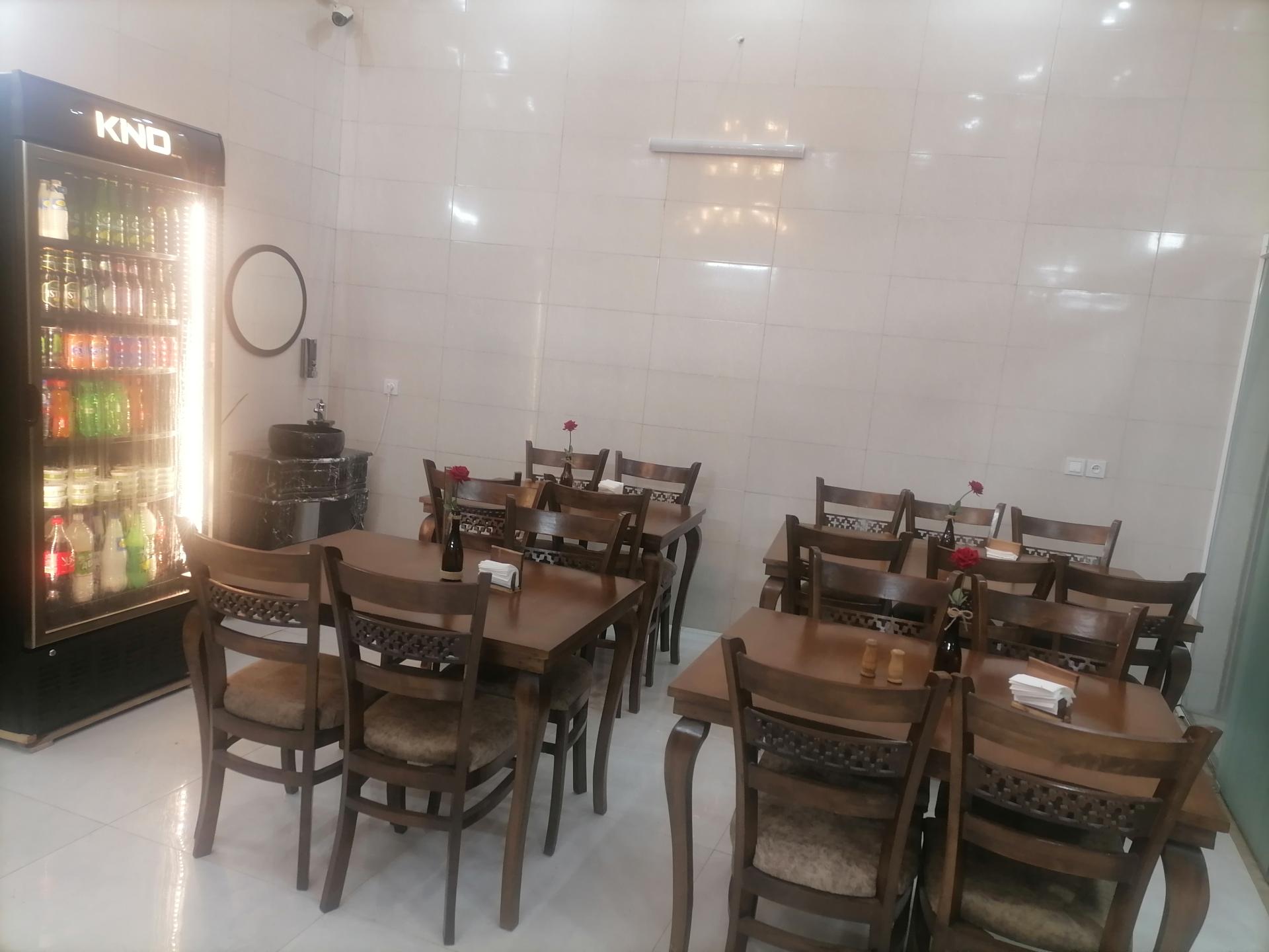 عکس کترینگ مجموعه غذایی بلوط