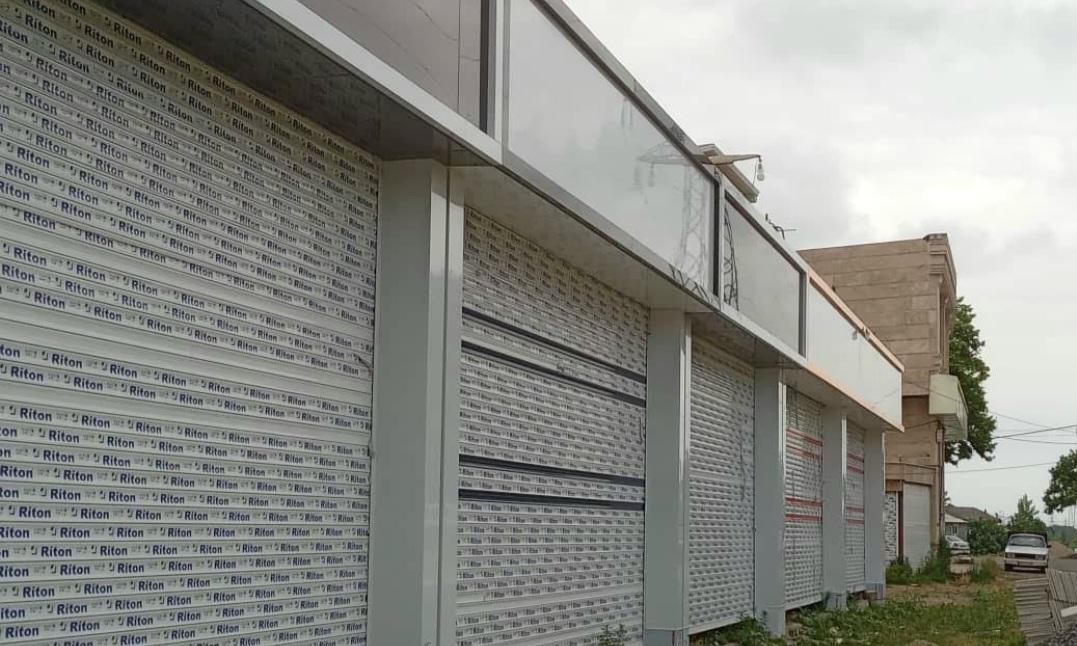 عکس مجتمع نمایشگاهی محسن حاجی