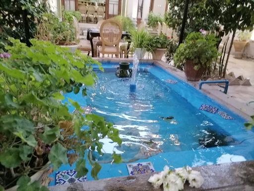 عکس عمارت کیوان اقامتگاه بومگردی چهار نقش