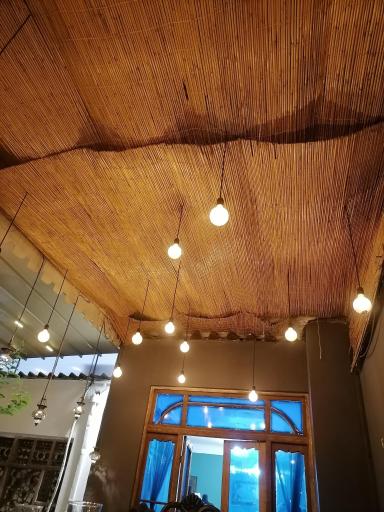 عکس عمارت کیوان اقامتگاه بومگردی چهار نقش