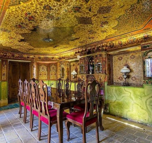 عکس عمارت کیوان اقامتگاه بومگردی چهار نقش