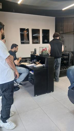 عکس آرایشگاه مردانه