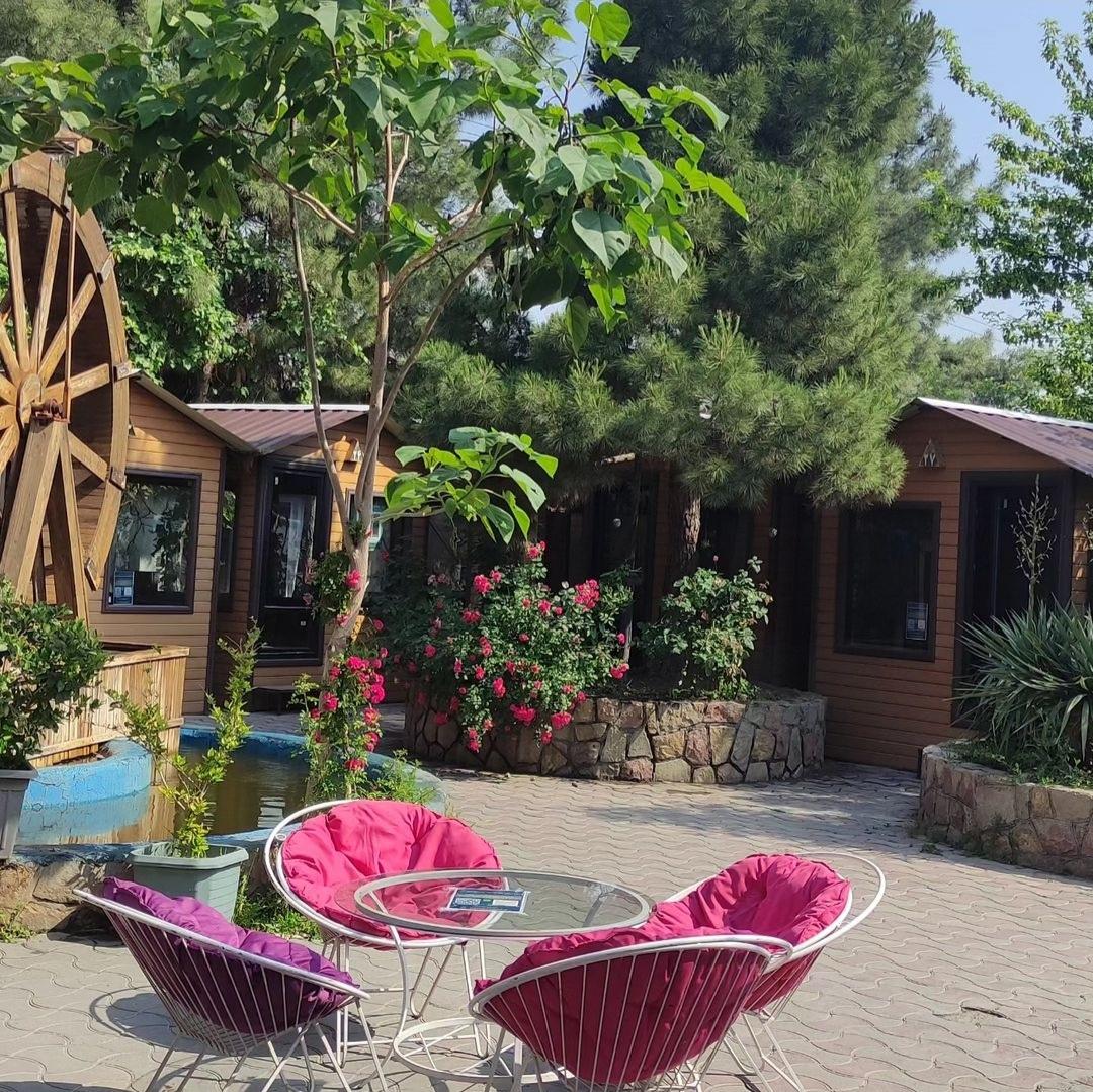 عکس رستوران آقاخان شاندیز