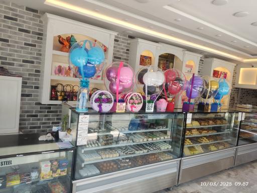 عکس شیرینی سرای یاسین