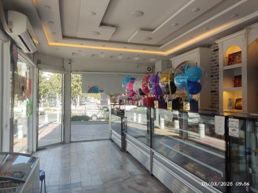 عکس شیرینی سرای یاسین