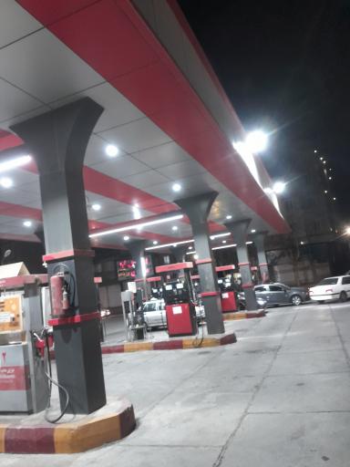 عکس پمپ بنزین برادران حسینی