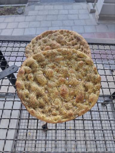 عکس نان خراسانی مالک