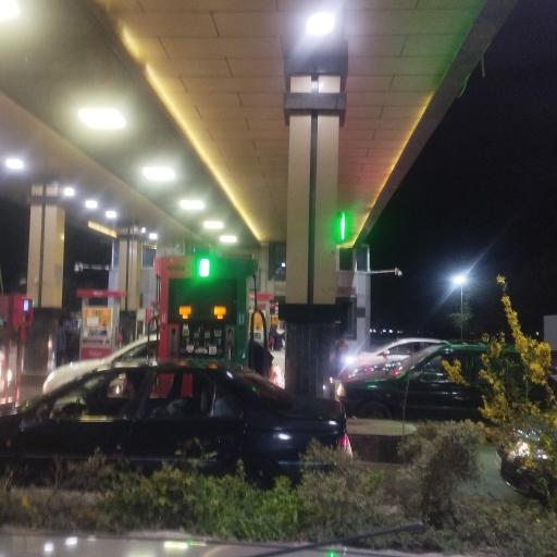 عکس جایگاه سوخت (بنزین و CNG)
