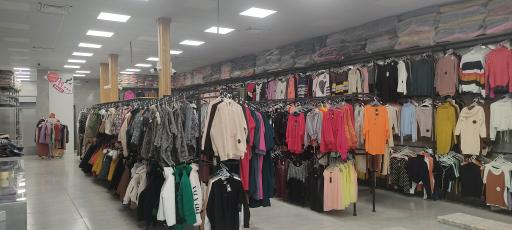 عکس پوشاک حمیدی شعبه 4 نجف آباد