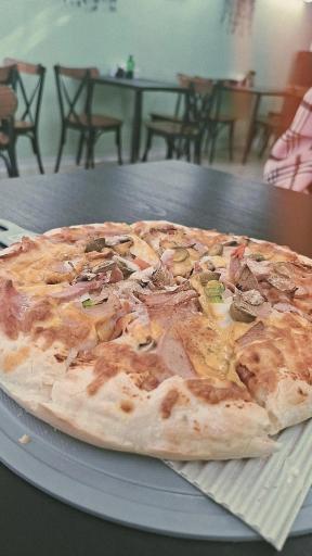 عکس رستوران فست فود دایان