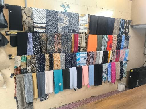 عکس ارزان سرای شال و روسری میر قادری