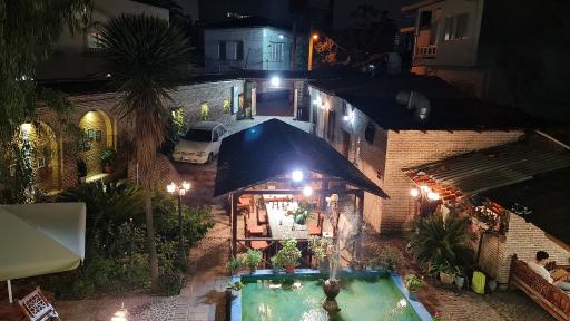 عکس رستوران عمارت منوچهری