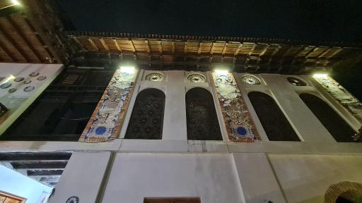 عکس رستوران عمارت منوچهری