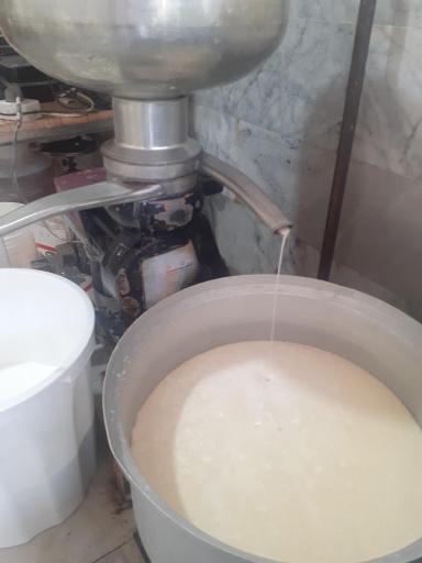 عکس لبنیات ایمانی