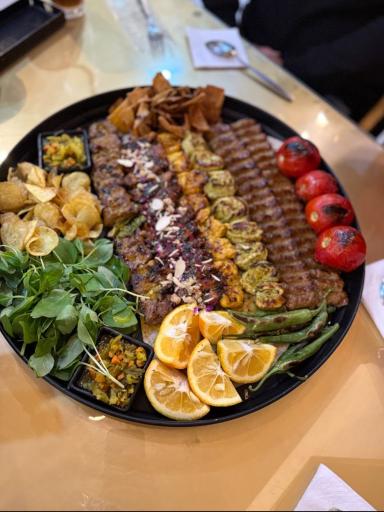 عکس رستوران شمشاد