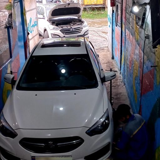 عکس تعمیرگاه فرانس پژو 43 (دارای)