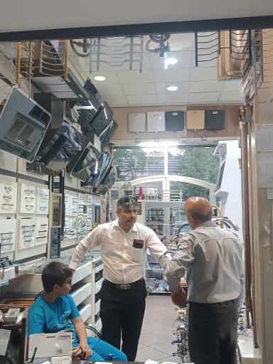 عکس فروشگاه اخوان مدرن