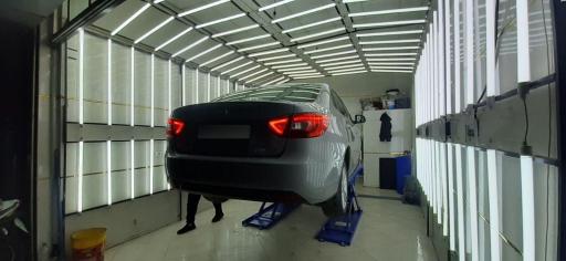 عکس کارشناسی خودرو و تشخیص رنگ دهقان 