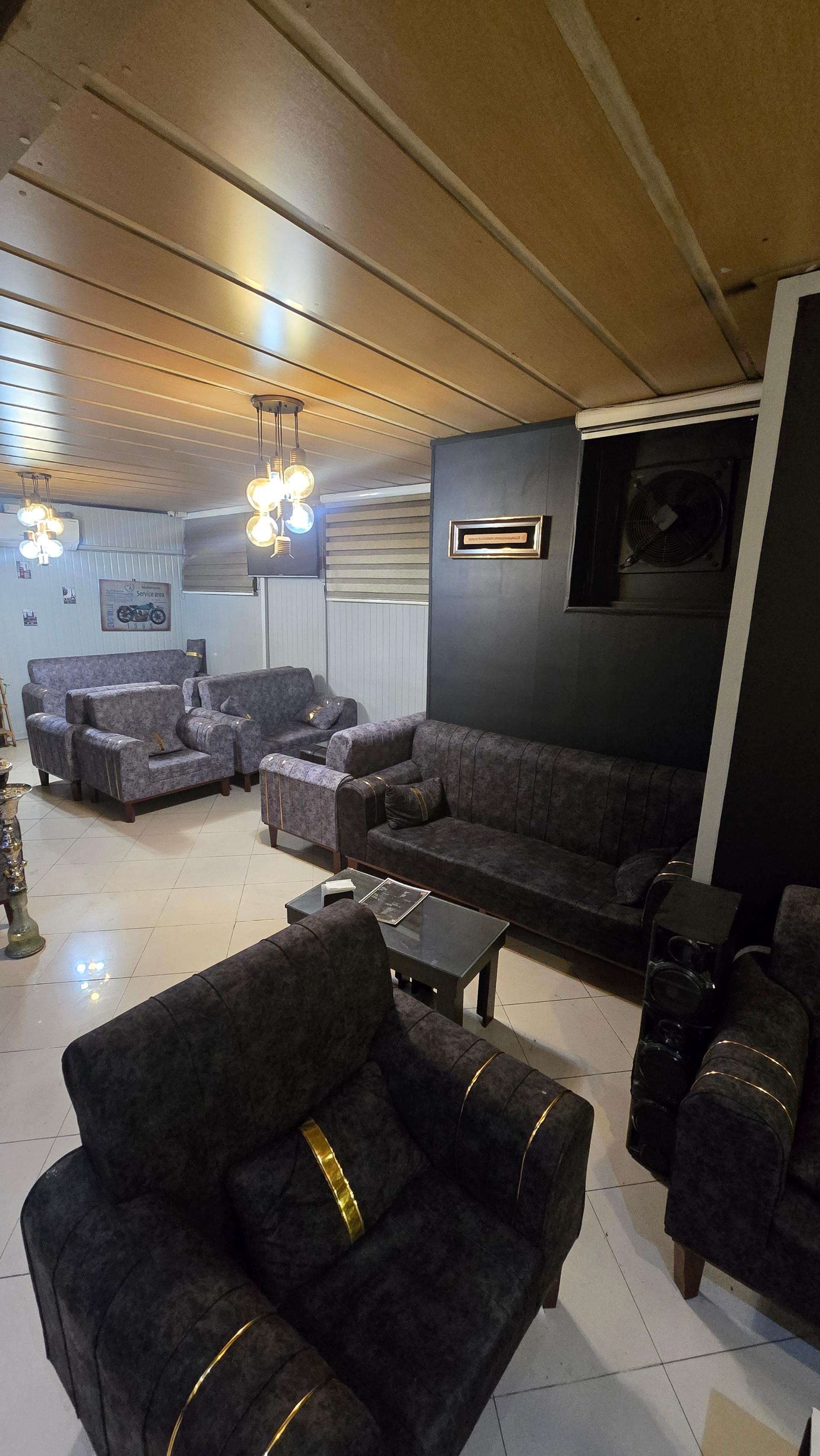 عکس کافه دوپامین