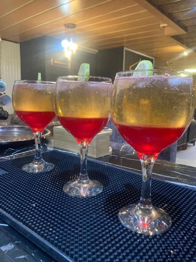 عکس کافه دوپامین