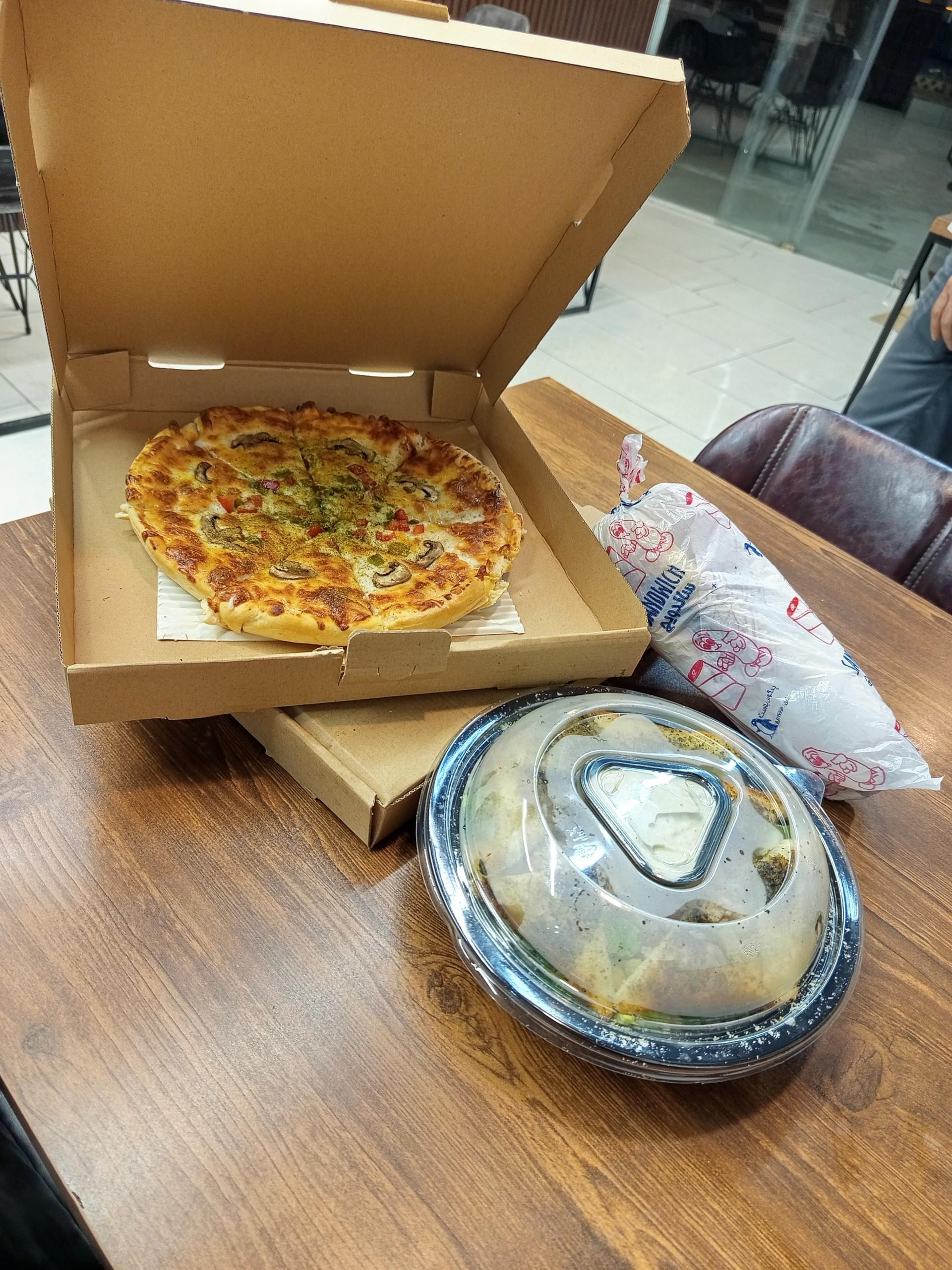 عکس غذاخوری مرکزی