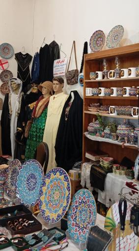 عکس فروشگاه صنایع دستی