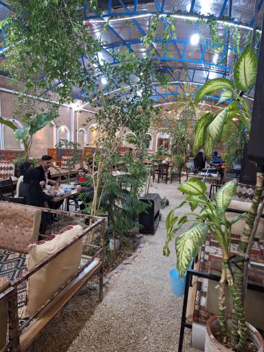 عکس کافی شاپ و فست فود یوکا