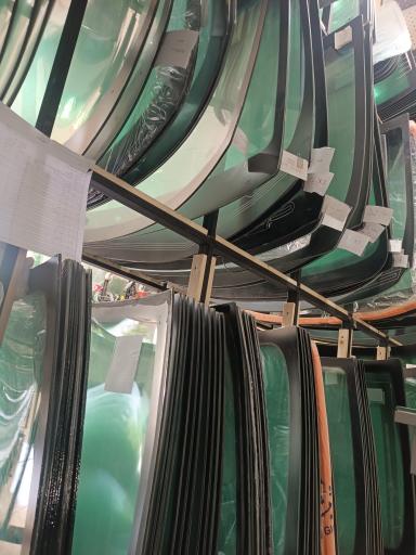 عکس شیشه اتومبیل ذوالفقاری