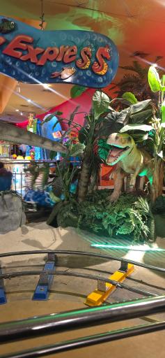 عکس شهربازی سرزمین عجایب