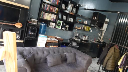 عکس سالن وی آی پی مخاطب خاص (سوشیانت)