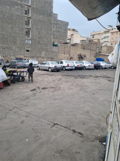 عکس پارکینگ شبانه روزی رامتین