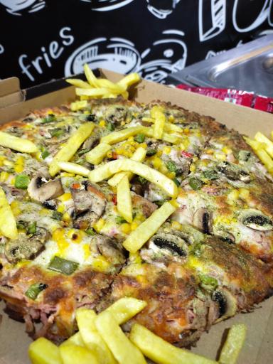 عکس پیتزا امیریه 