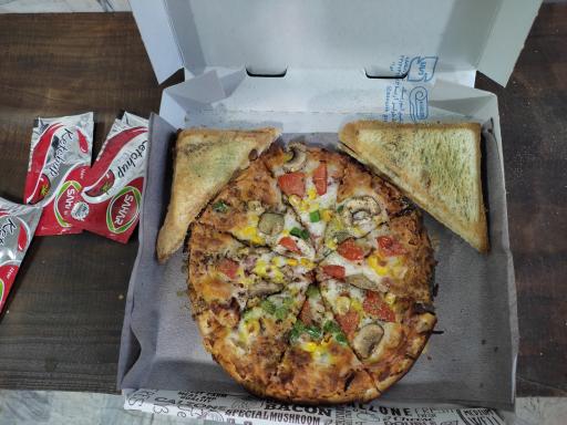 عکس پیتزا امیریه 