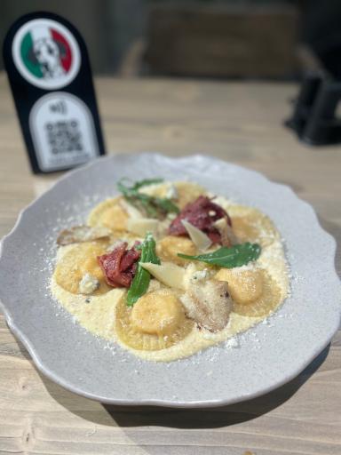 آشپزخانه ایتالیایی پاستا لئون