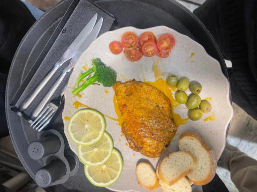 عکس آشپزخانه ایتالیایی پاستا لئون