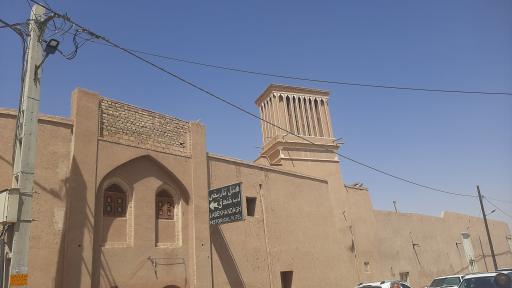 هتل تاریخی لب خندق یزد