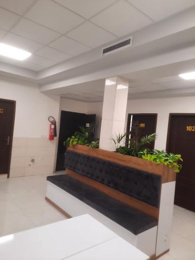 عکس کلینیک تخصصی عدل