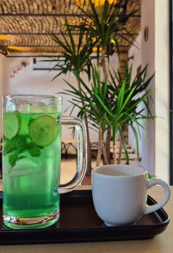 عکس کافه رد