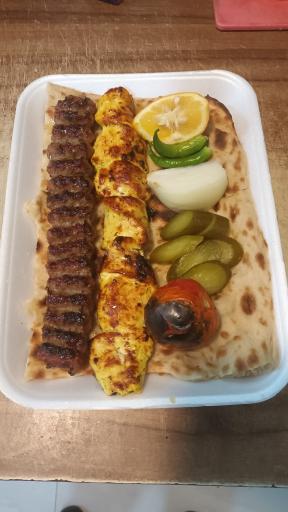 عکس کبابی رستوران جوانه 
