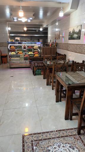عکس کبابی رستوران جوانه 