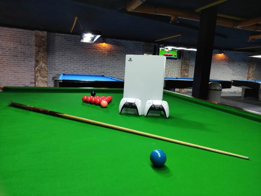 عکس باشگاه بیلیارد برتر