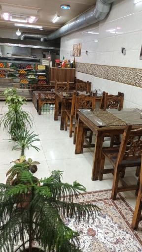 عکس کبابی رستوران جوانه 