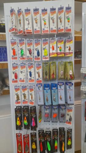 عکس فروشگاه لوازم شکار و ماهیگیری حرفه ای