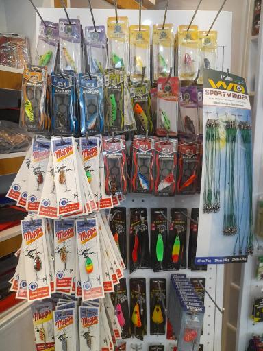 عکس فروشگاه لوازم شکار و ماهیگیری حرفه ای