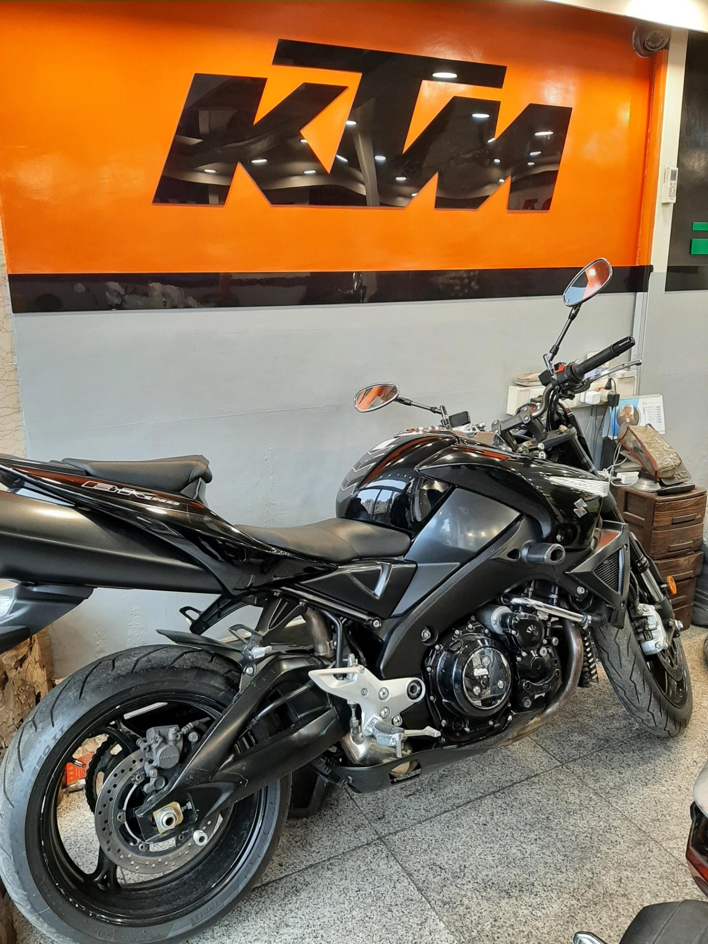 عکس تاپ سرویس علائی