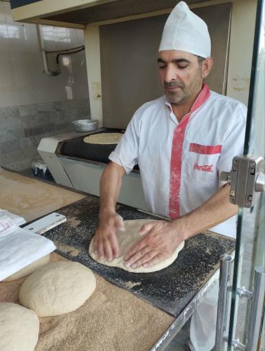 عکس تولیدی نان قائم